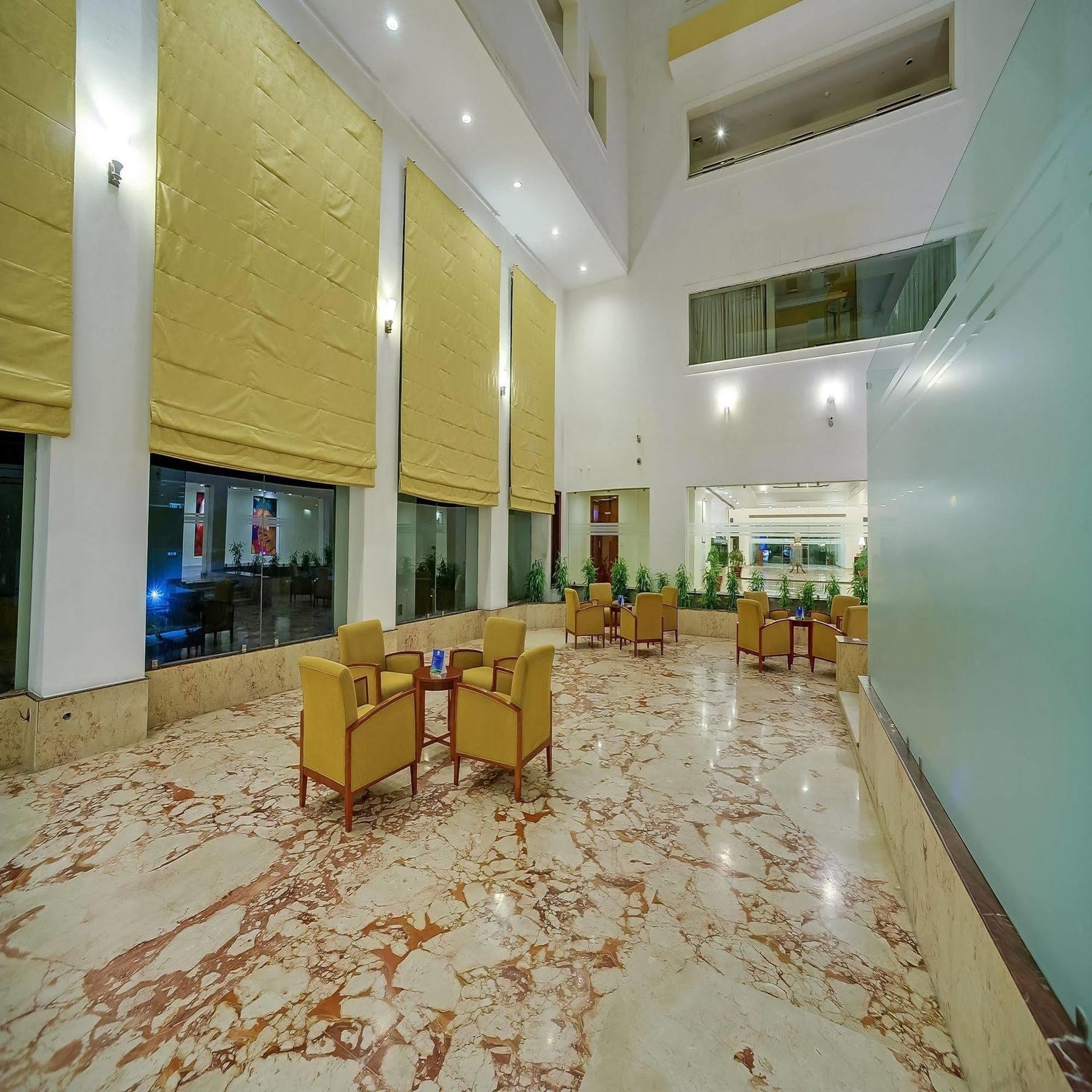 Royal Sarovar Portico Siliguri Exterior photo
